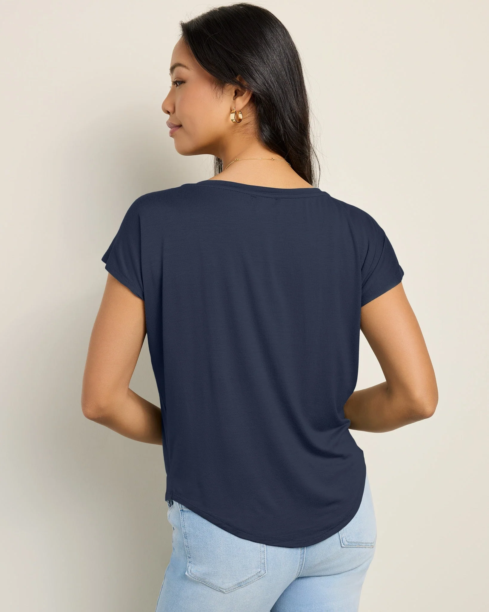 Edgewater Tee - Image 7