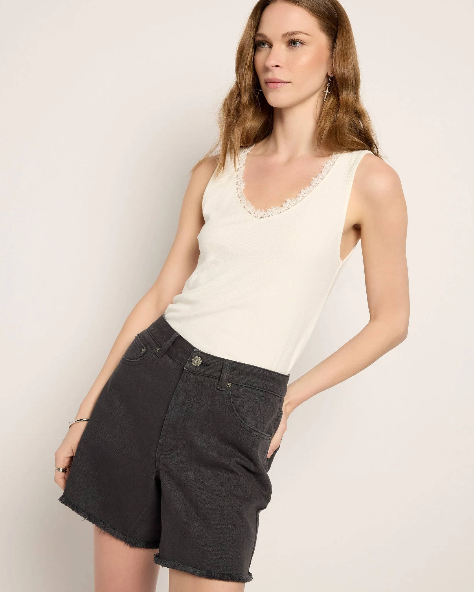 Bailey Short - Image 13