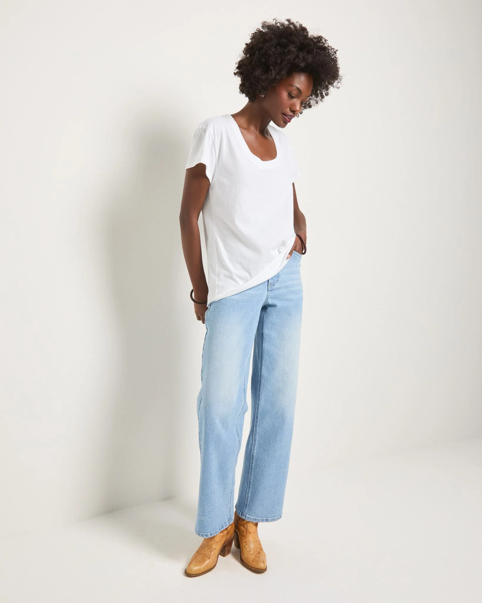 Beachside Scoop Neck Tee - Image 5