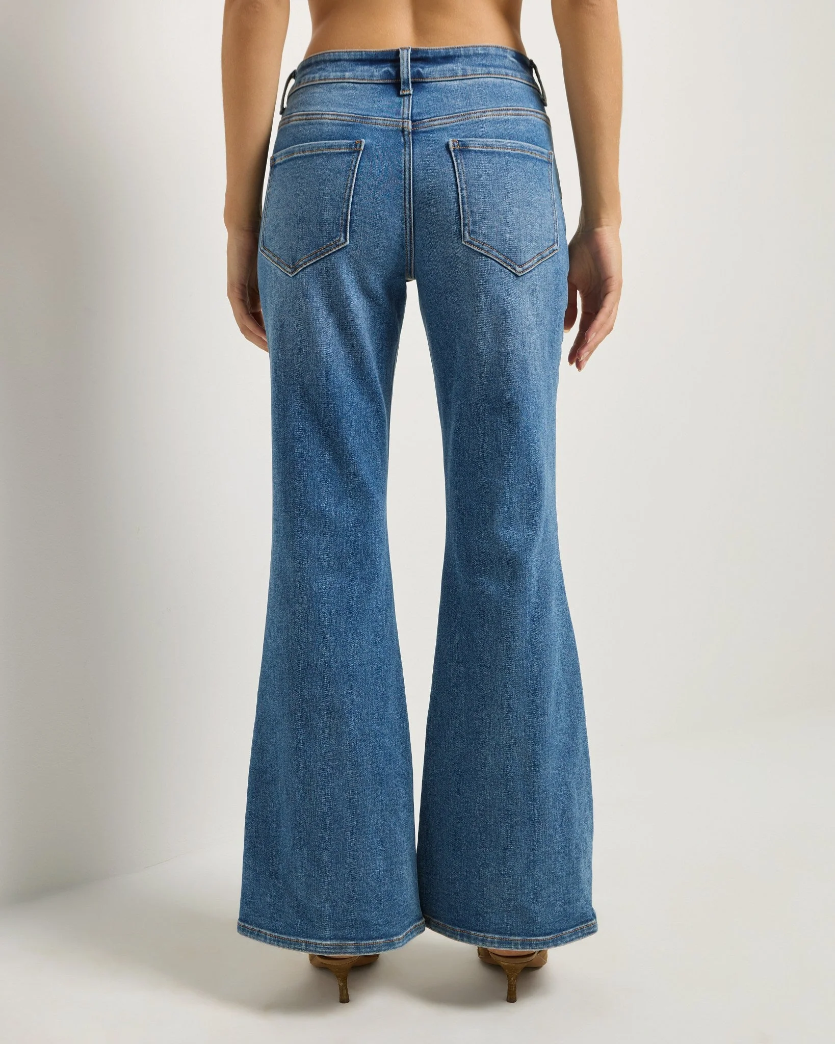Billy Bootcut Jean - Image 9