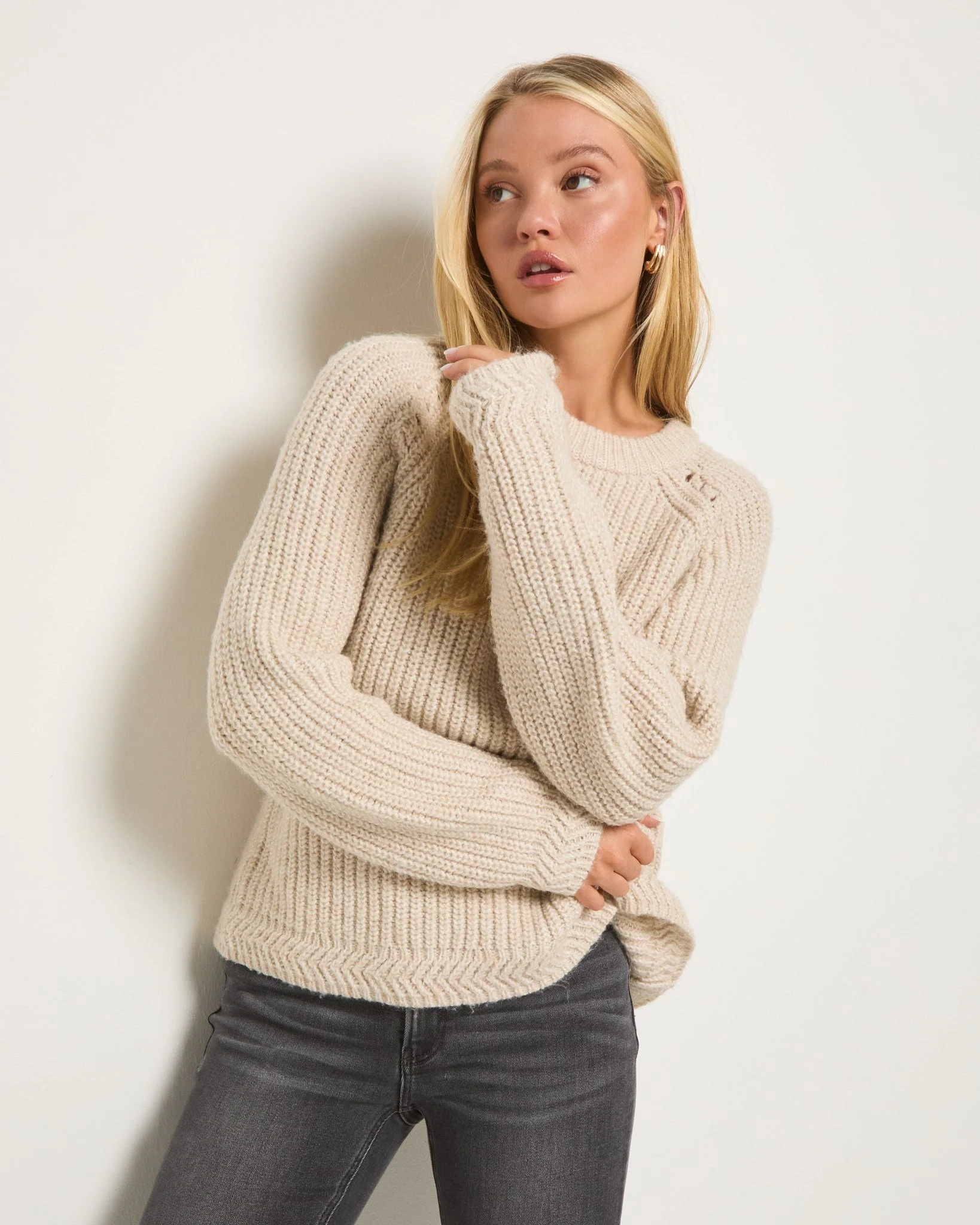 Fisherman Raglan Sweater - Image 10
