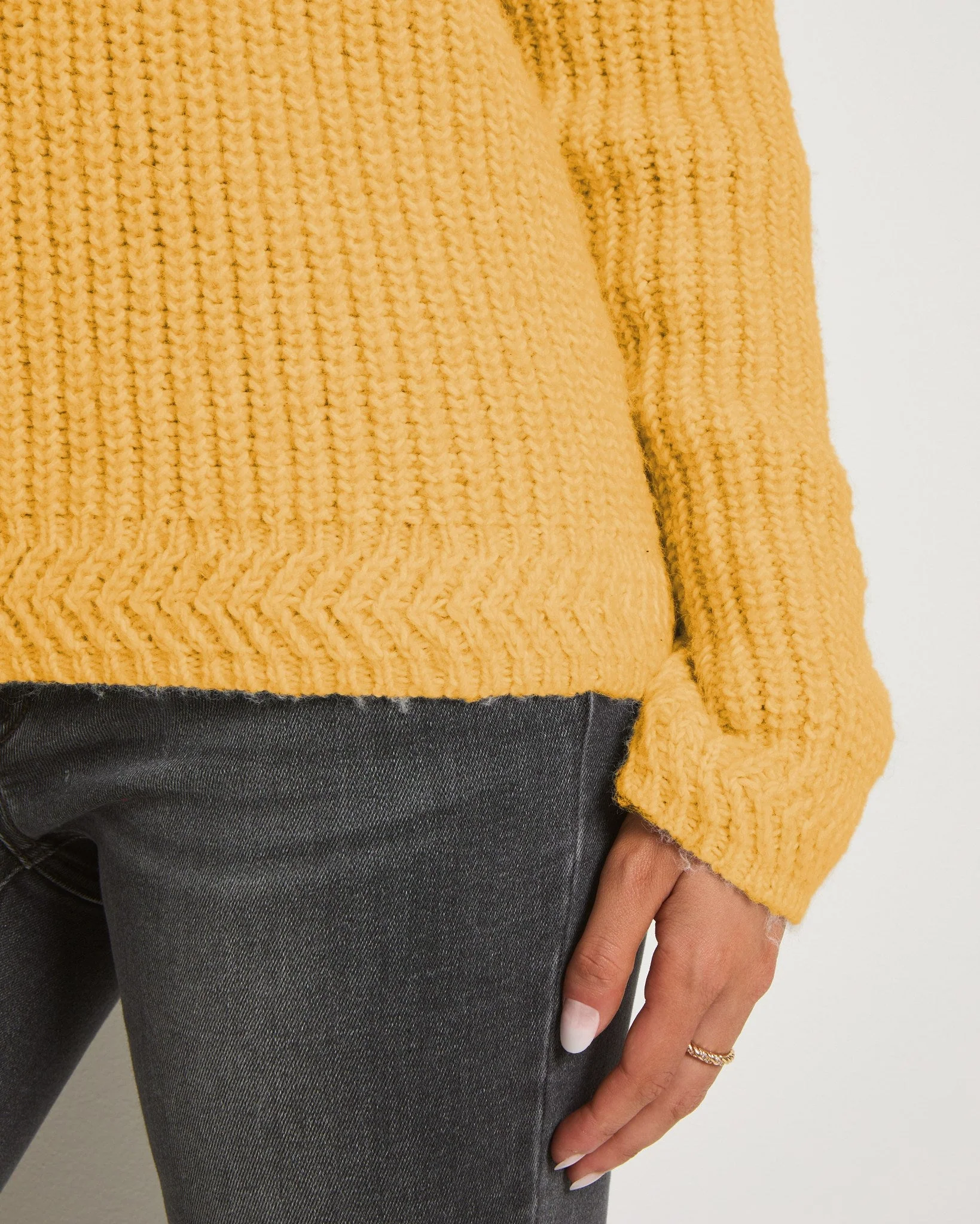 Fisherman Raglan Sweater - Image 11