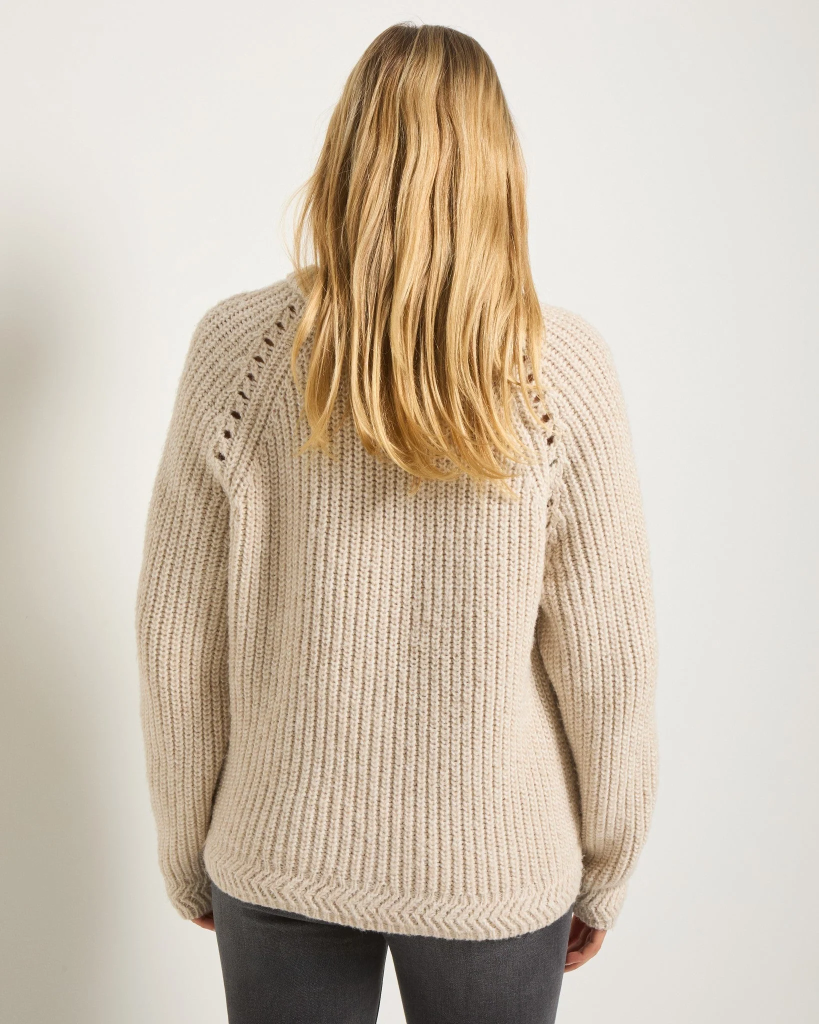 Fisherman Raglan Sweater - Image 7