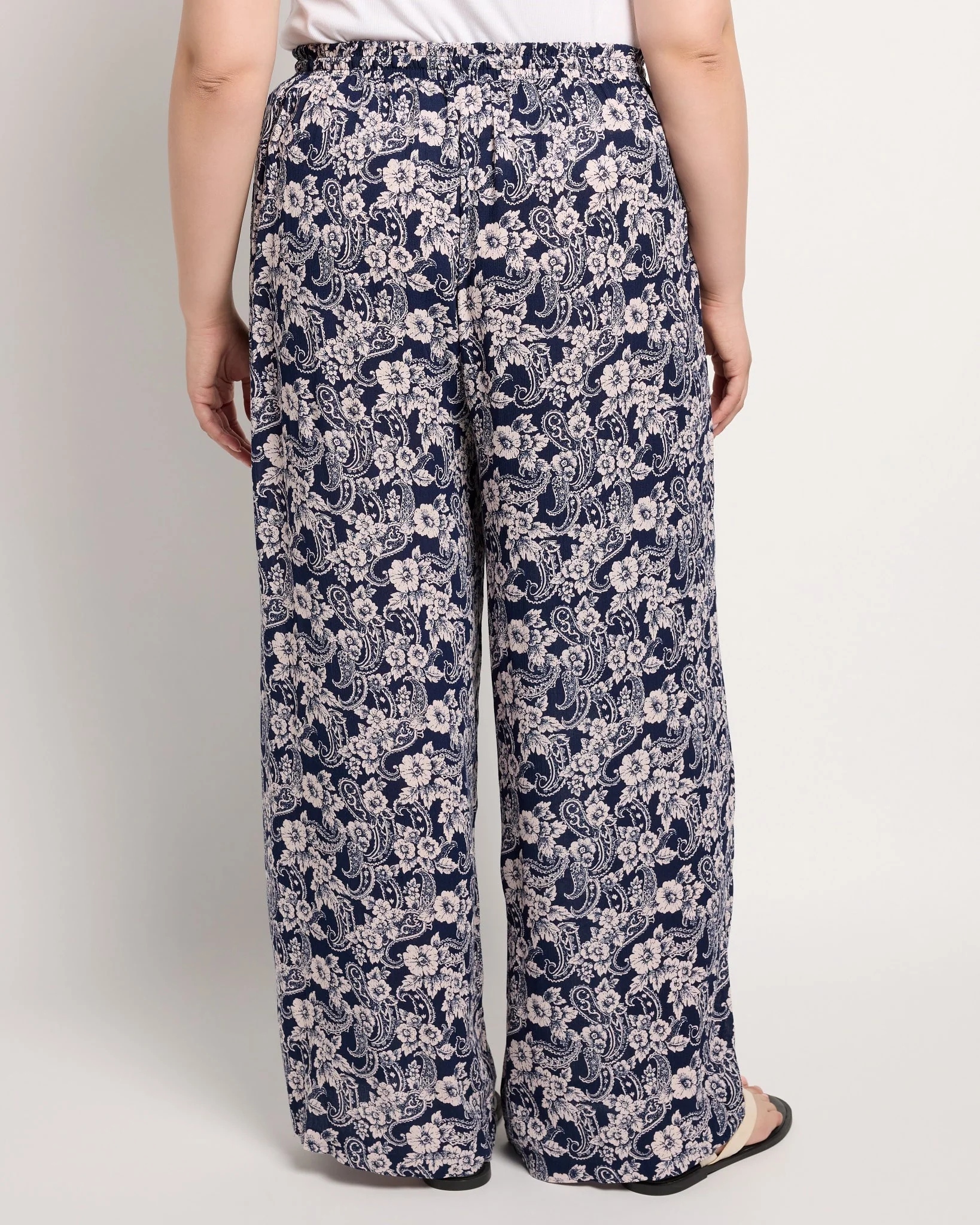 Plus Size Floral Gauze Pant - Image 3