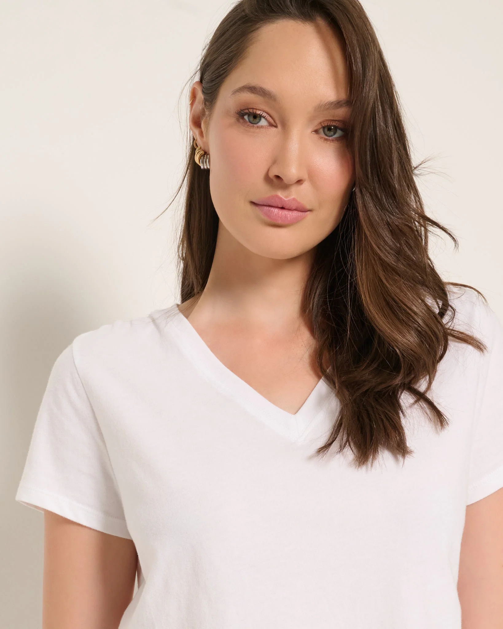 Waves V-Neck Tee - Image 7
